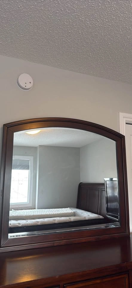 Dresser mirror and Chelsea Dresser bought from Brick - photo 4