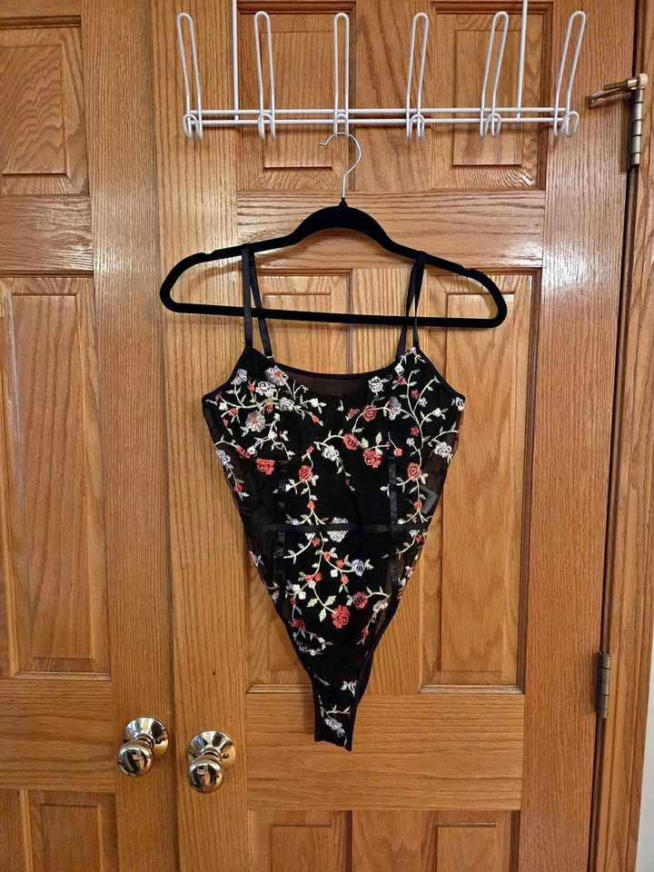 Bodysuit Size M/L