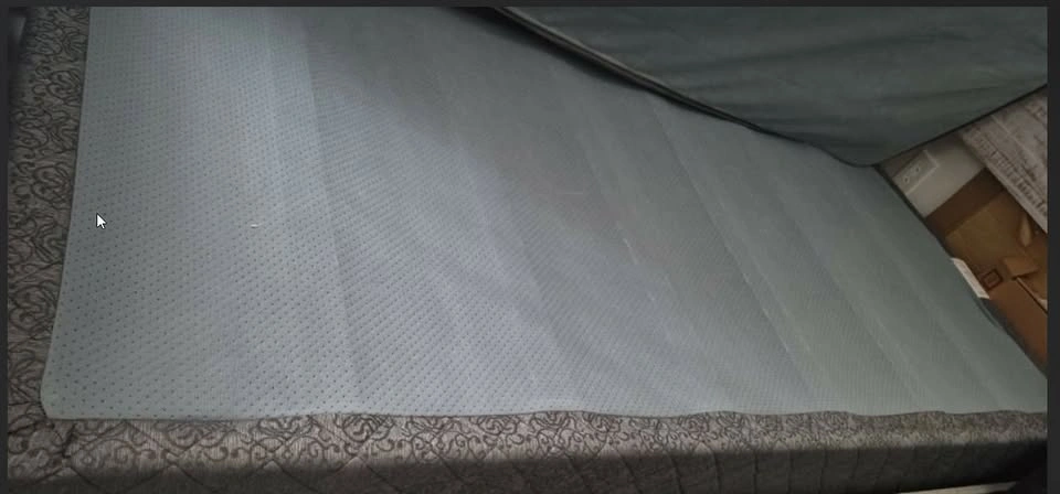 Rustic Whitewash Twin Bed (Includes Mattress & Box Spring) - photo 3