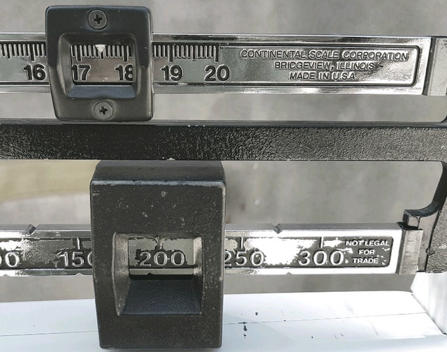 Health-o-meter Doctor's Physician Beam Scale 350 lb 150 kg MD - photo 4