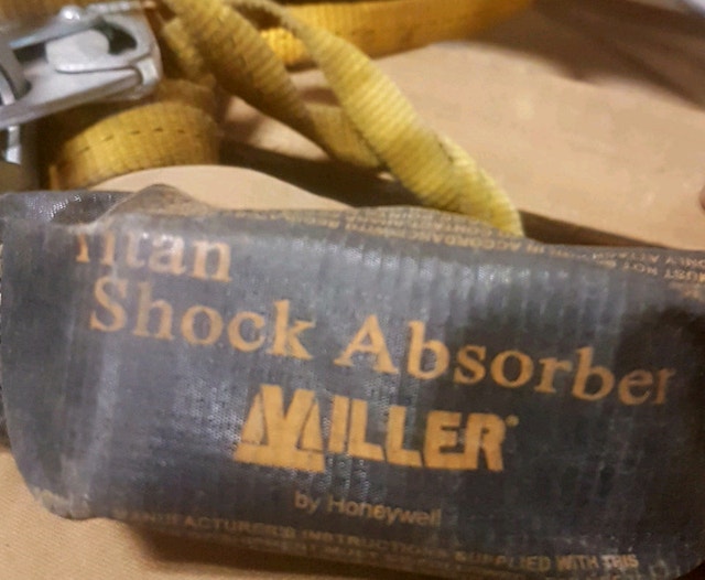 2016 Titan Web 6' Shock-Absorbing Double-Leg Lanyard - photo 5