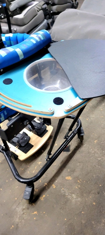 Size 2 LECKEY FreeStander Upright Stander with tray - photo 5