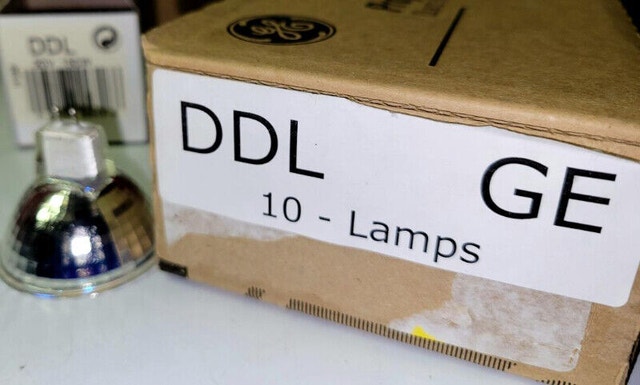 Slide Projector Lamp ELH, ENH, DNE, ENX, DDL Halogen Bulb