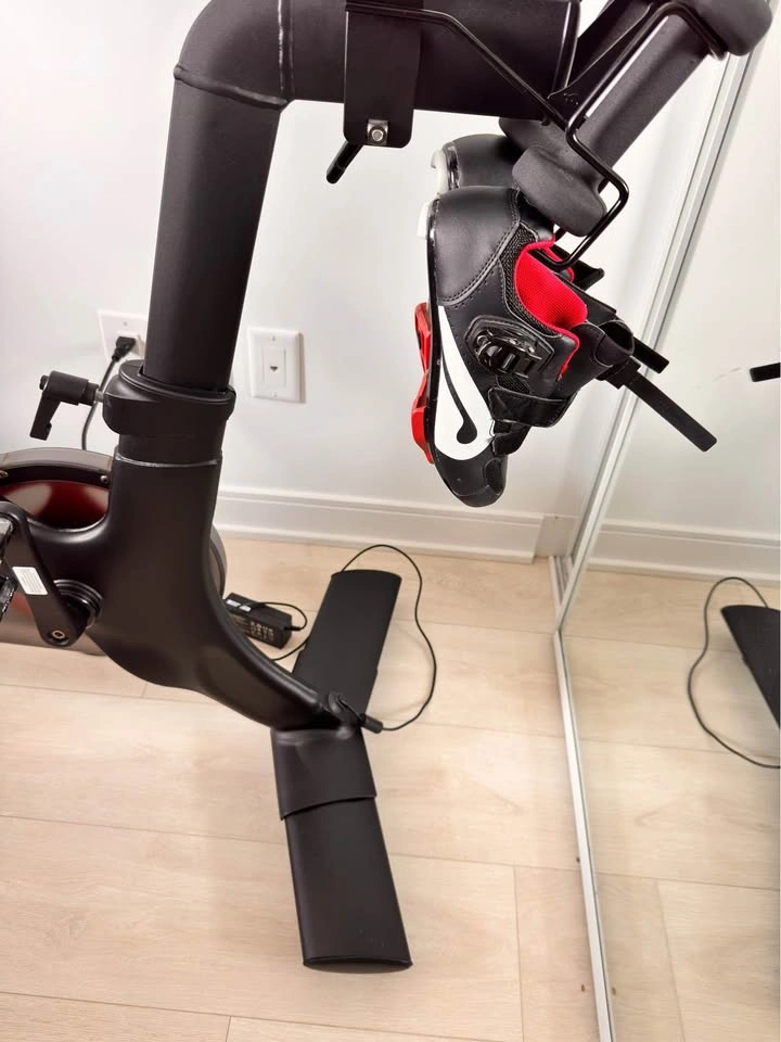 Peloton Bike Indoor Exercise Bike - photo 3