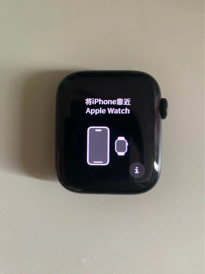 Apple Watch SE 2nd gen 44mm - photo 2