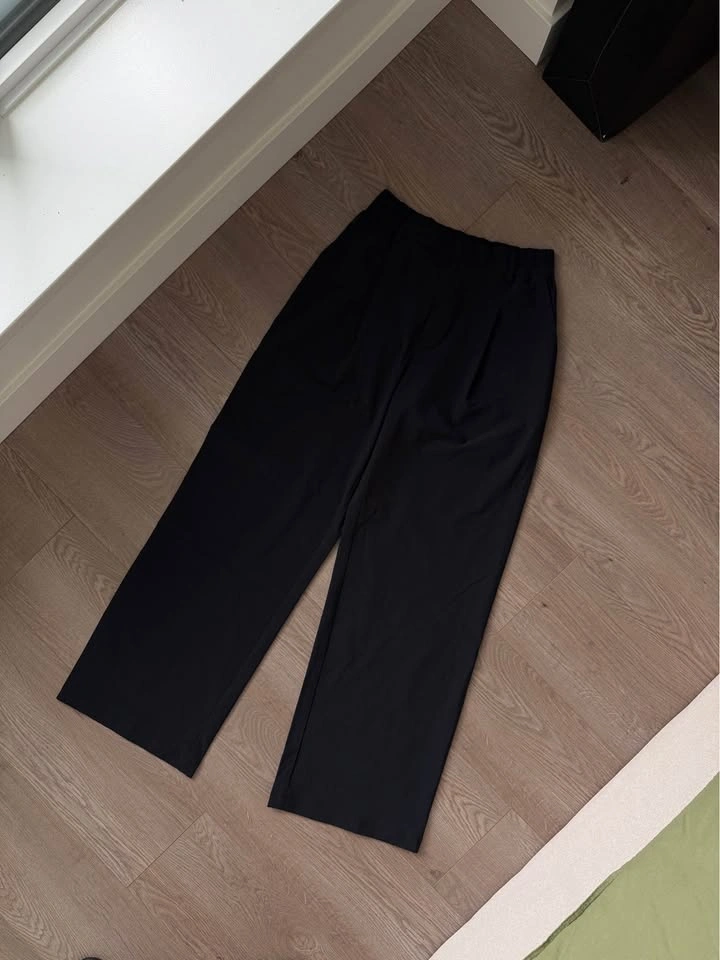 Alo Yoga Pursuit Trouser - Black - photo 4