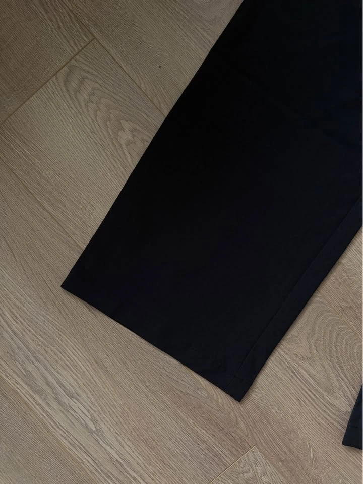 Alo Yoga Pursuit Trouser - Black - photo 5
