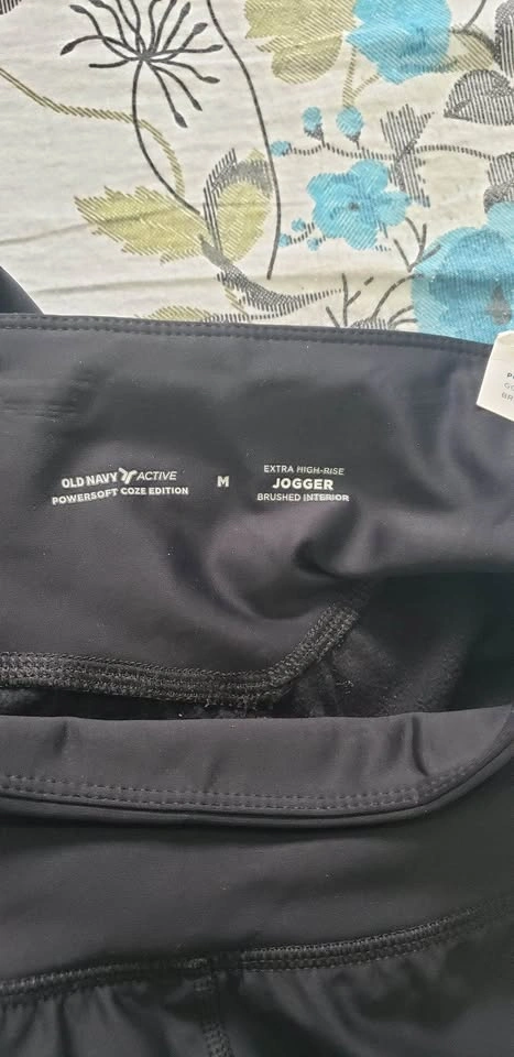 Women's Old Navy High-Rise Black Jogger (Medium) - photo 2