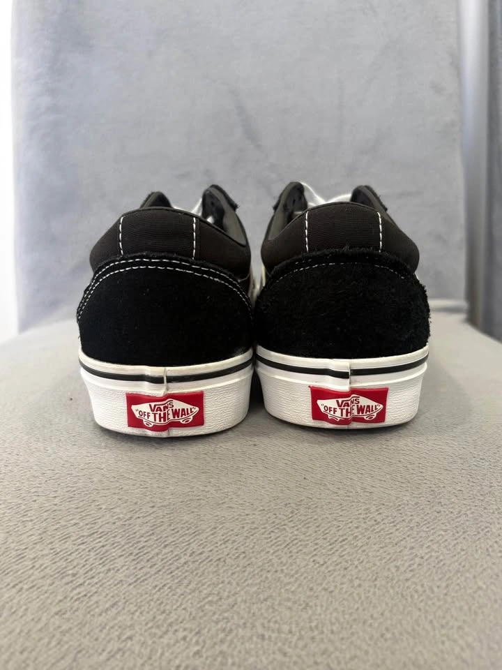 Vans Old Skool Sneakers Women’s Size 8 - photo 3