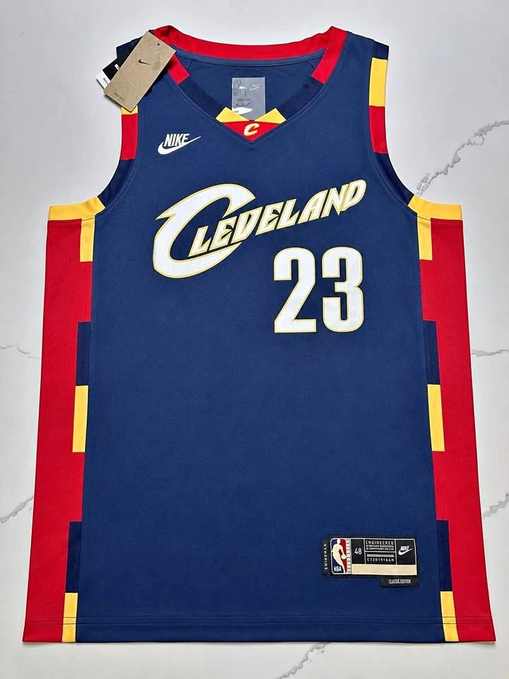 Nike LeBron James Navy Cleveland Cavaliers NBA Jersey