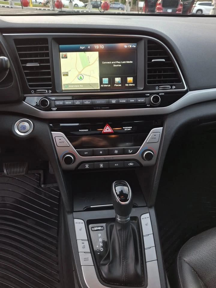 2018 Hyundai Elantra Limited - photo 4