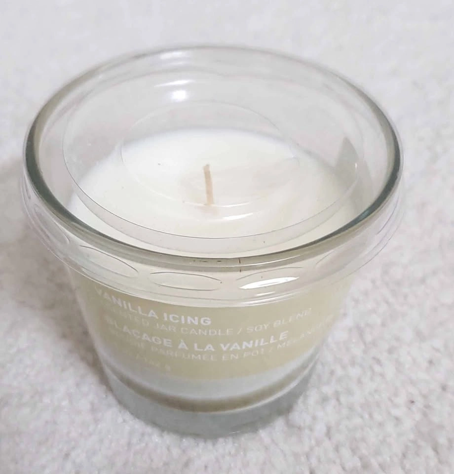 Vanilla Icing Scented Jar Candle - photo 2