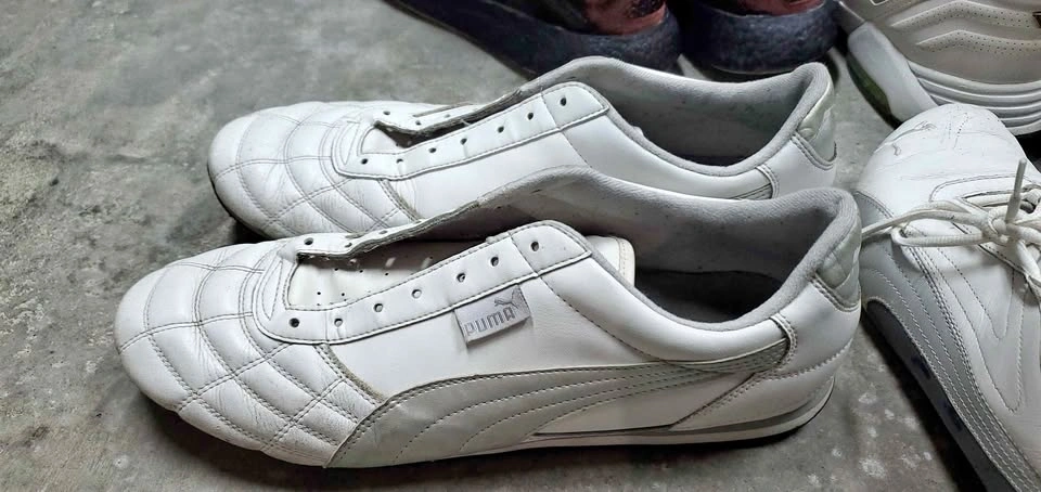 2 Sets of Used Puma White Leather Sneakers