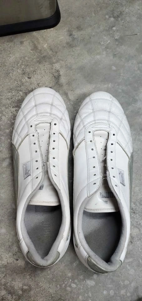 2 Sets of Used Puma White Leather Sneakers - photo 2