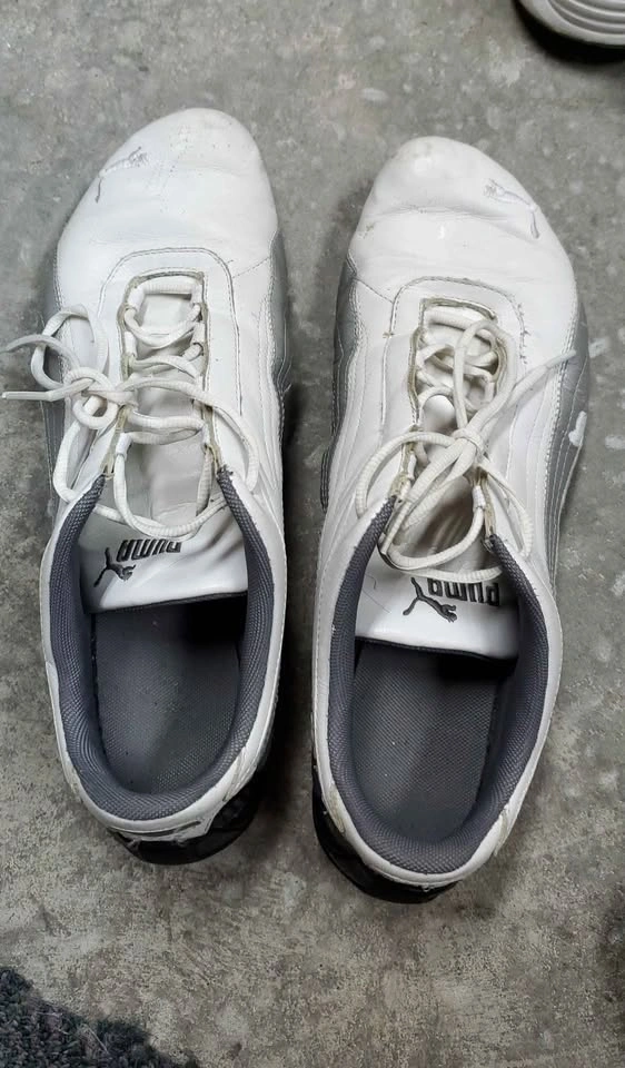 2 Sets of Used Puma White Leather Sneakers - photo 3