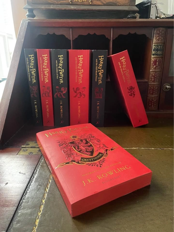 Gryffindor Edition Harry Potter Series - photo 2