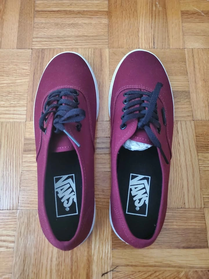 Vans Shoes - Unisex (Size 5.5 Men's; 7 Women's) - photo 3