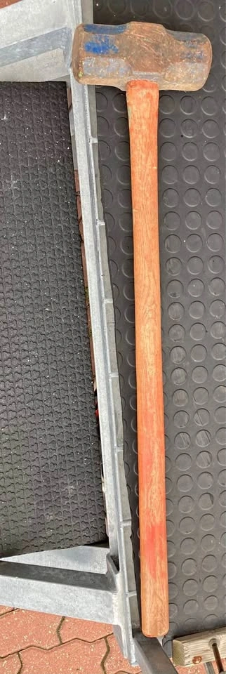 Sledgehammer 8 lb With Wood Handle