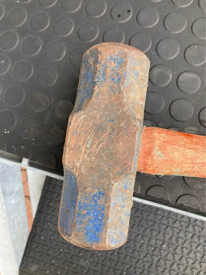 Sledgehammer 8 lb With Wood Handle - photo 2