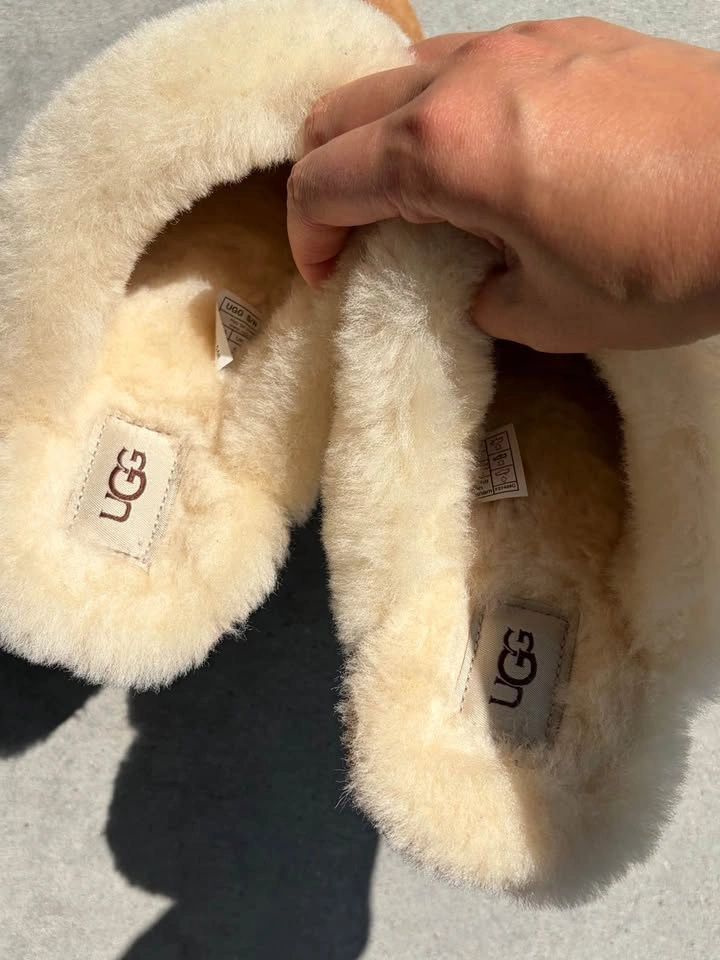 UGG Scuffette II Slippers in Chestnut - US 8 - photo 4