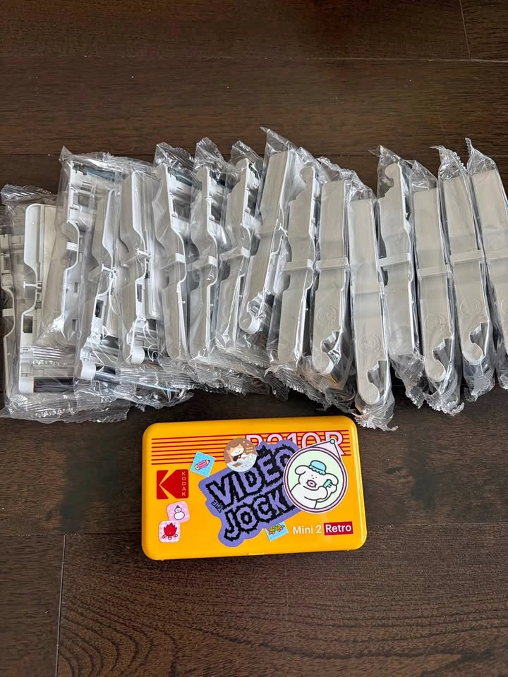 Kodak Mini Retro 2 Instant Photo Printer with 16 Film Cartridges