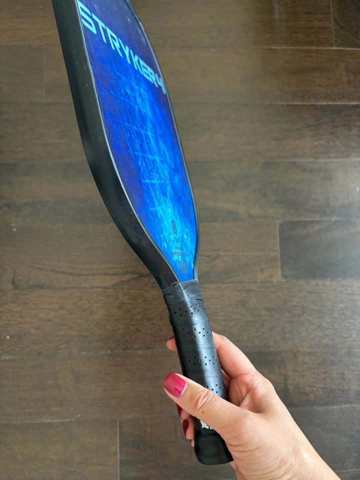 Onix Stryker 4 Pickleball Paddle and Onix Pure 2 Balls - photo 3