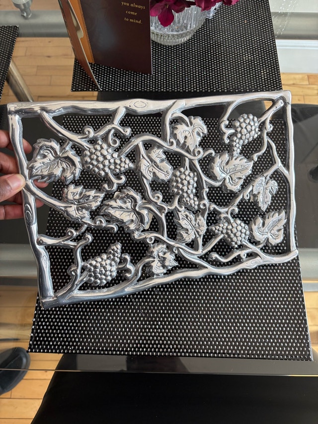 Vari Disenos Pewter Hot Pot Trivet - photo 3
