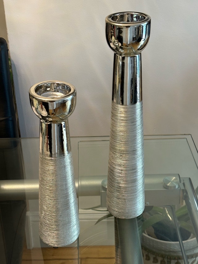 Modern Silver Metal Candle Holder Set - Textured - photo 3
