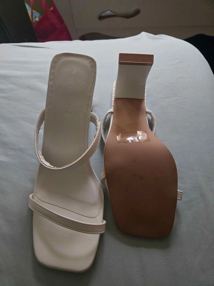 New White Dress Sandals/ Sz 10 - photo 4