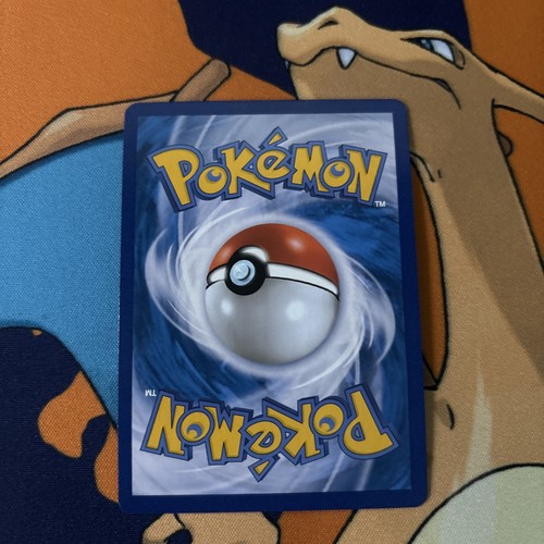 Butterfree V 1/70 Explosive Walker: NM Full Art (Korean) - photo 2