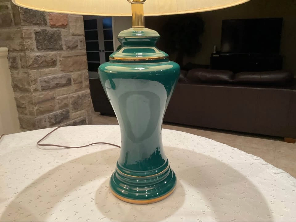 Table Lamps Vintage 1980’s Hunter / Emerald Green With Brass Acc - photo 3