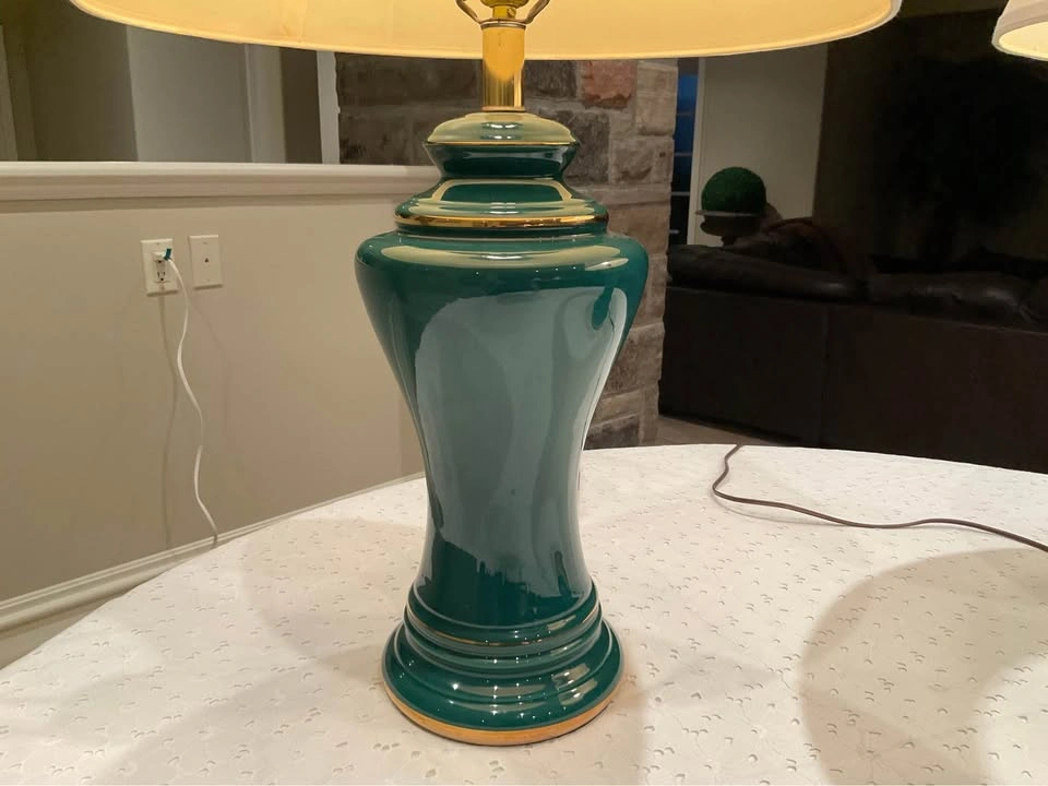 Table Lamps Vintage 1980’s Hunter / Emerald Green With Brass Acc - photo 4