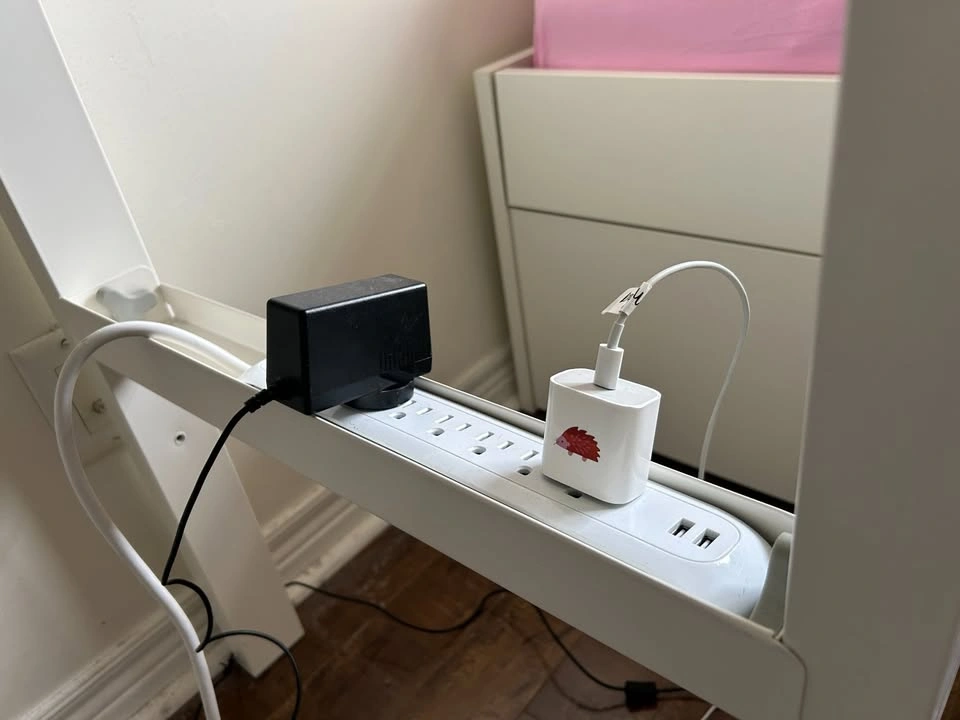 IKEA PÅHL Desk - photo 4