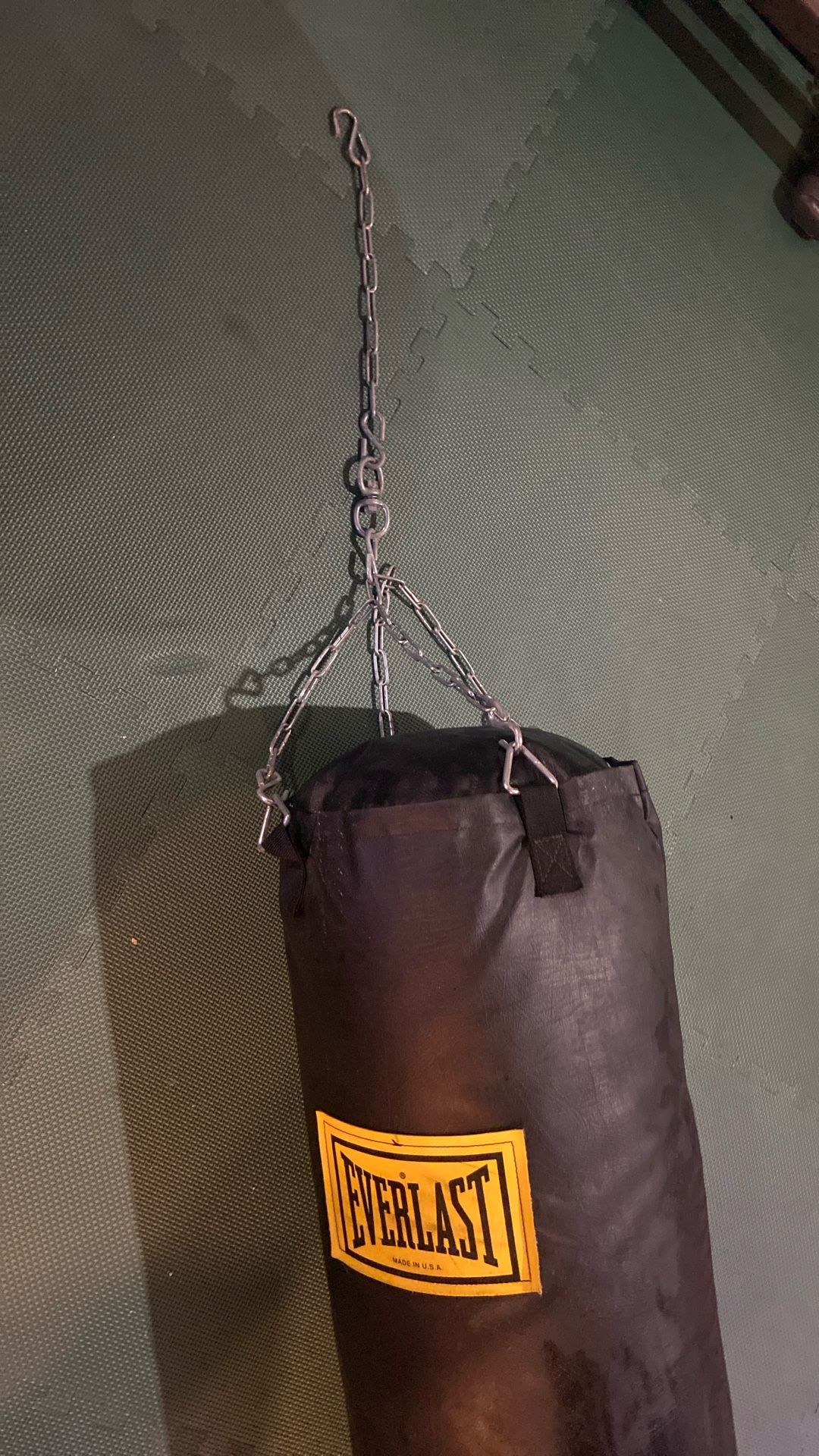 Everlast Heavy Punching Bag - photo 2