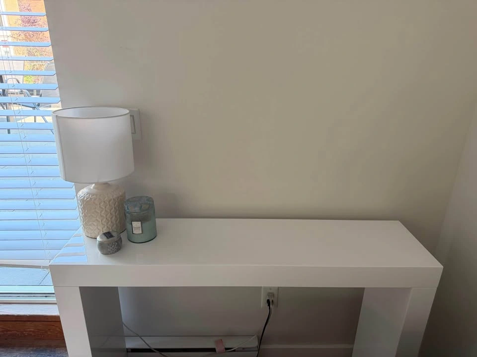 Structube White Console - photo 2