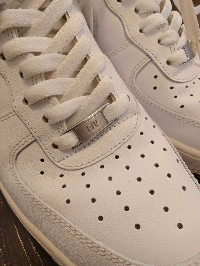 Nike Air Force 1 Sneakers (LIKE NEW) - photo 3
