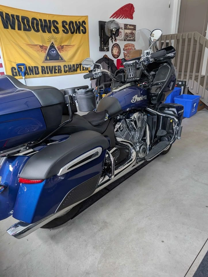 2022 Indian Pursuit Limited - photo 5