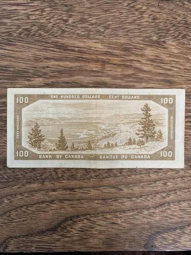 $100 Canadian Bank Note Bill. - photo 2