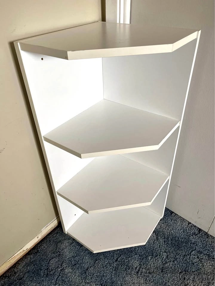 Corner Shelves