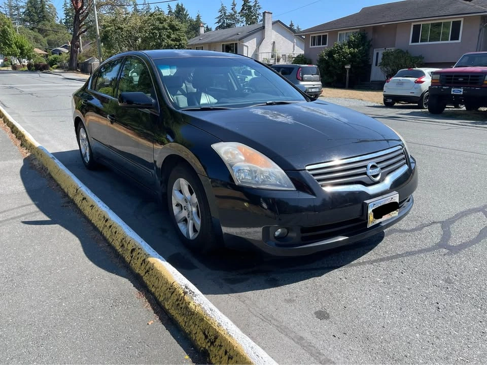 2009 Nissan Altima - photo 2