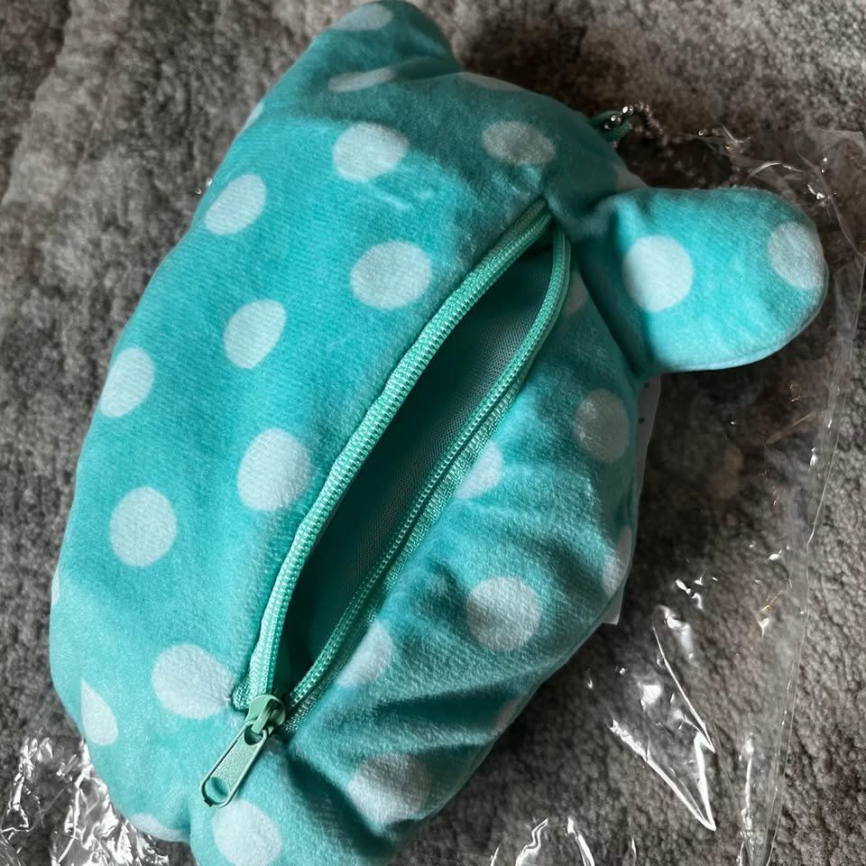 BNIB Sanrio 17cm  Pochacco Pajama Plush Pouch Keychain - photo 4