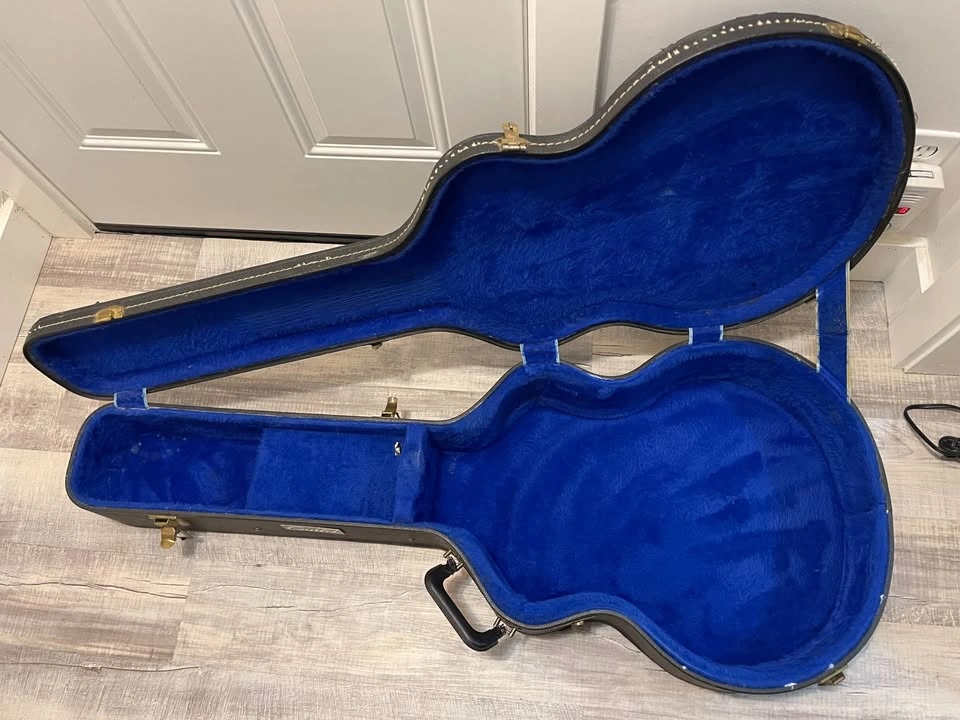 Guild Jumbo Acoustic Guitar Case - photo 2