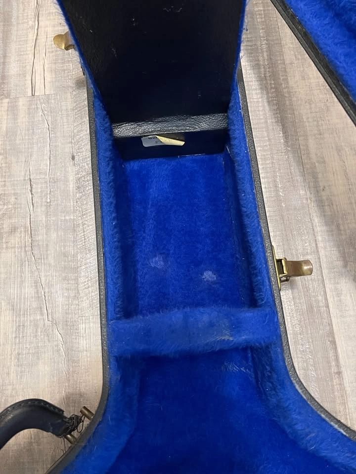 Guild Jumbo Acoustic Guitar Case - photo 4
