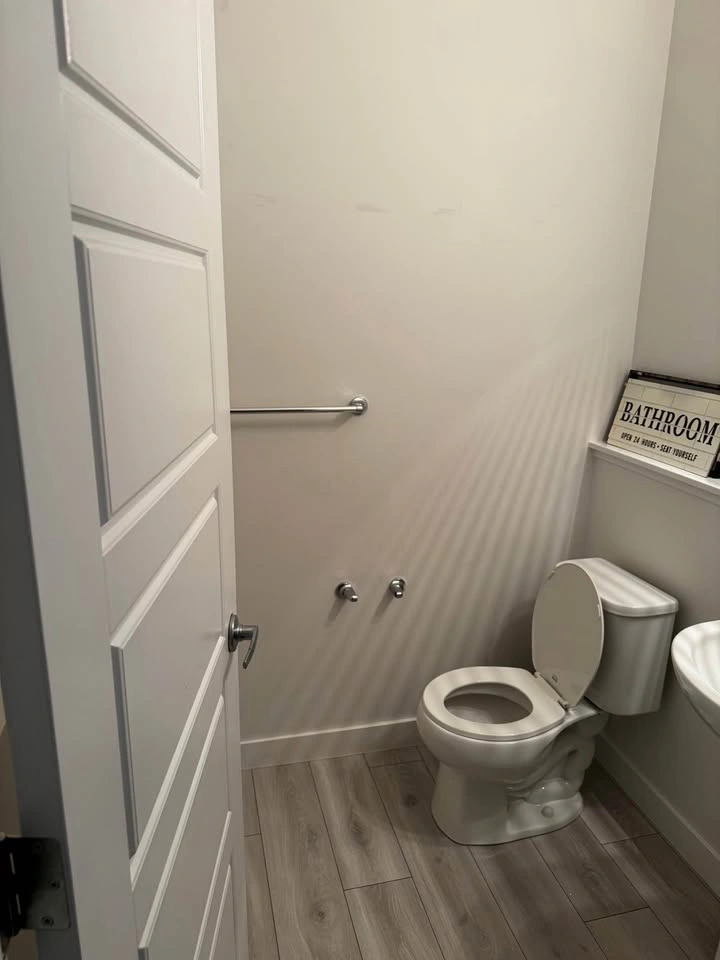 3 Beds 2.5 Baths - House - photo 3