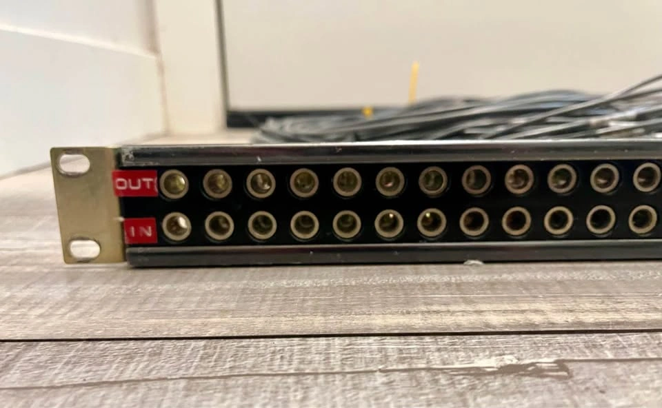Long-Frame Patchbay, 52 Point - photo 2