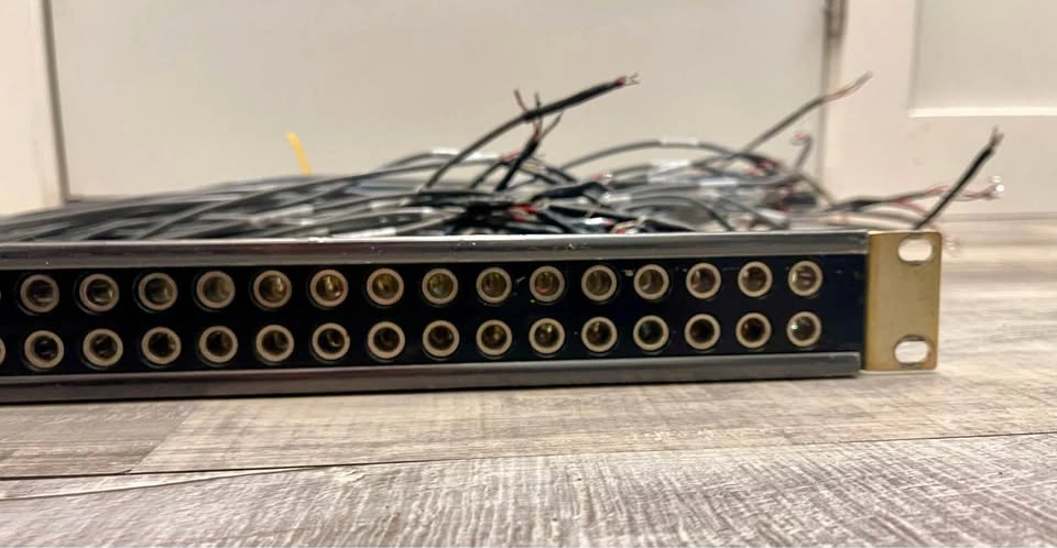 Long-Frame Patchbay, 52 Point - photo 3