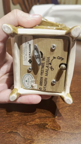 Vintage Otagiri Japan Teddy Bears with Hearts Music Box - photo 2