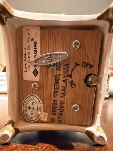 Vintage Otagiri Japan Teddy Bears with Hearts Music Box - photo 5