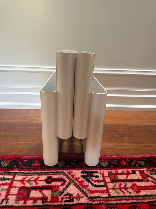 Kartell Magazine Rack Model 4676 - photo 2