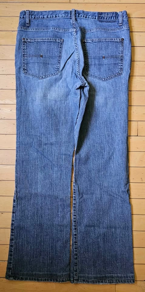 Calvin Klein Jeans Men’s Bootcut Denim Jeans W33 - photo 2